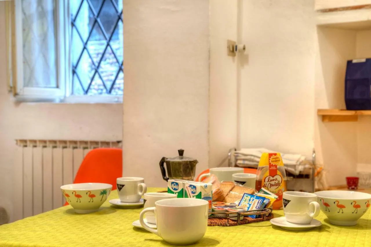 Apartment Stilmoderno Very Close To Campo Square In The Heart Of Historic Center Of Siena 0*,