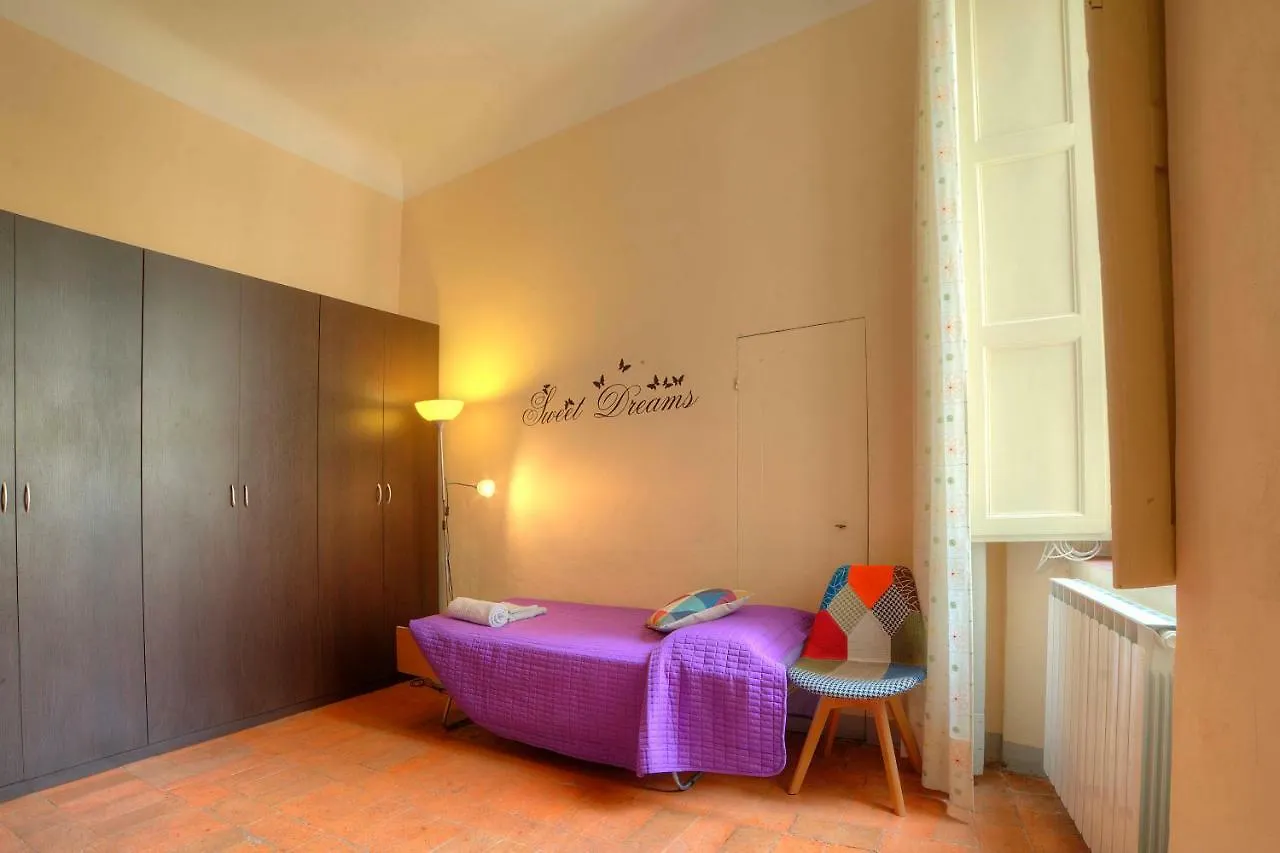 Apartment Stilmoderno Very Close To Campo Square In The Heart Of Historic Center Of Siena